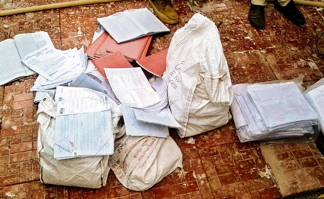 पटना : दरभंगा मारवाड़ी कॉलेज का चपरासी बना मोहरा, जिम्मेदार ”सेफ जोन” में