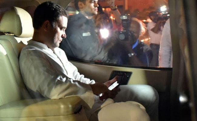 इशारों-इशारों में भाजपा नेता ने राहुल गांधी को कहा ”लोफर”