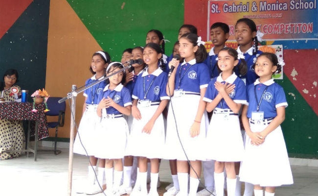 संत गैब्रिएल एण्ड मोनिका स्कूल में भाषण व देशभक्ति गीत प्रतियोगिता का आयोजन