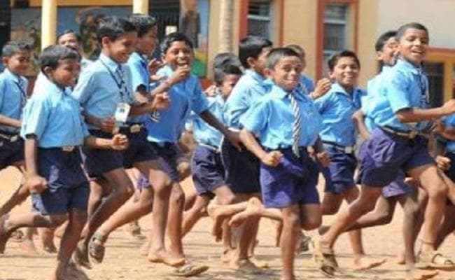 बिहार के सरकारी स्कूलों में सुबह की प्रार्थना अनिवार्य