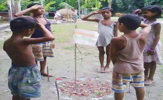 वीरेंद्र सहवाग ने अनोखे अंदाज में दिया स्वतंत्रता दिवस की शुभकामनाएं