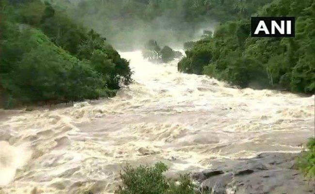 केरल में भारी बारिश, भूस्खलन से पांच की मौत