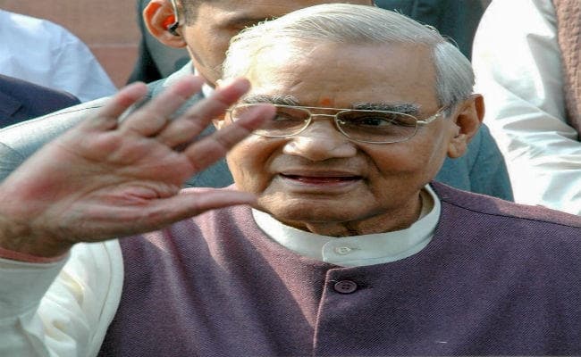 …जब ”सत्ता का लालची” कहने पर भड़क गये थे वाजपेयी, जानिये भारत रत्न से जुडीं 11 खास बातें…