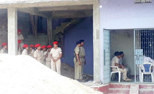 मुजफ्फरपुर शेल्टर होम केस: ब्रजेश ठाकुर के संबंधी समेत पूर्व मंत्री मंजू वर्मा और सुमन शाही के यहां CBI का छापा