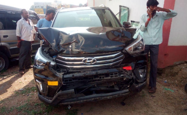 चौपारण : ब्लॉक मोड़ के पास तीन वाहन में जोरदार टक्कर ऑटो चालक सहित दो की मौत
