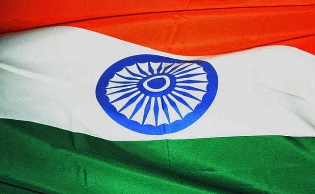 हैंडपंप में लगे राष्ट्रीय ध्वज का अपमान करने के आरोप में दो लोगों के खिलाफ मामला दर्ज