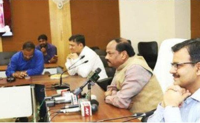 CM रघुवर ने कहा, देवघर से वासुकीनाथ धाम को जोड़ने वाली सड़क होगी फोरलेन