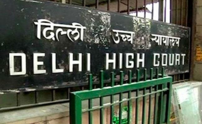 केजरीवाल सरकार को हाईकोर्ट ने लगायी फटकार, नवंबर तक तैयार करनी होगी कैब नीति वर्ना…