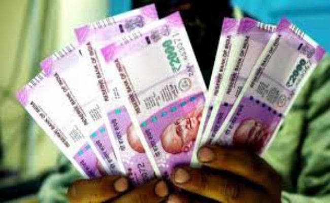रुपये की मुश्किलें खत्म हो गयी लगती हैं, प्रति डालर 67-68 के दायरे में रहेगा