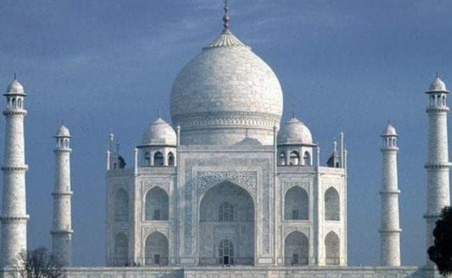 ताजमहल की सुरक्षा को लेकर Supreme Court चिंतित, कहा – खत्म हो गया, तो दूसरा मौका नहीं मिलेगा