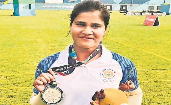बस विश्वास रखें कि अपने भी जीवन में आएंगे खुशियों के पल