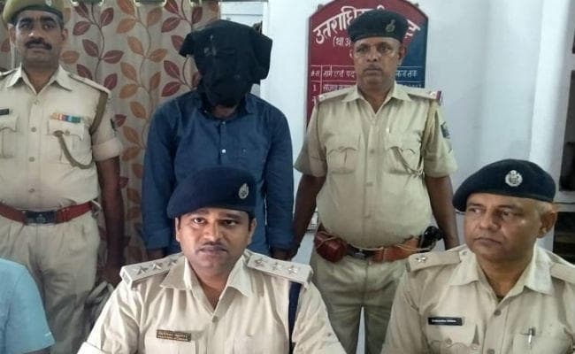 प्रेम-प्रसंग में रची गयी साजिश, 10 लाख रुपये देकर सुपारी किलर से करायी गयी प्रेमी की हत्या, सुपारी किलर गिरफ्तार