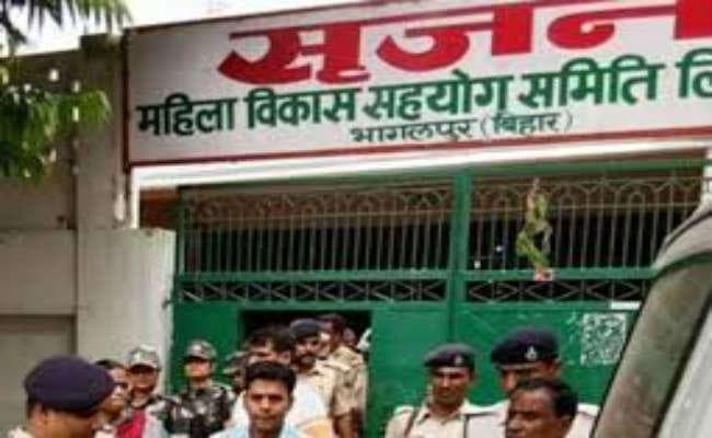 सृजन घोटाले का सबसे बड़ा खुलासा : पत्नी के खाते में 35 लाख और गाजियाबाद में फ्लैट की चाबी