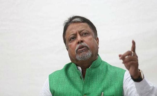 मिर्जा ने मुकुल को घेरा, मुकुल ने आरोपों को किया खारिज