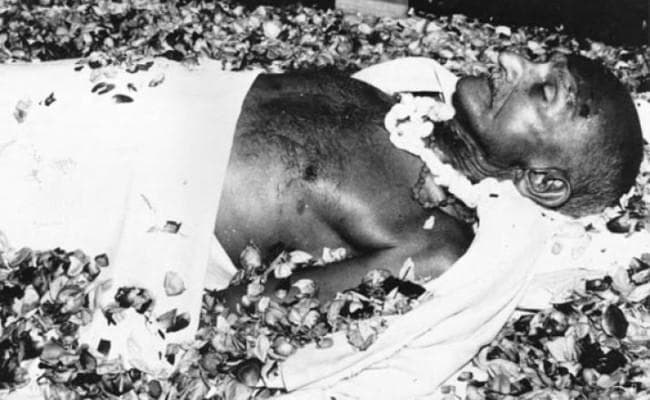 महात्मा गांधी हत्याकांड : पूर्व पत्रकार अलफ्रेड की यादें, क्या हुआ था 30 जनवरी 1948 को…