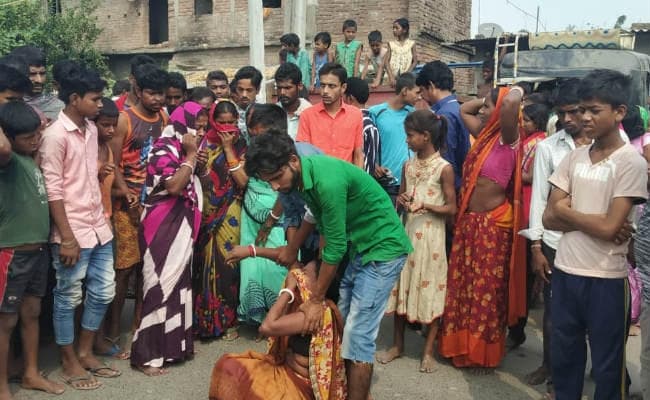 छपरा : सड़क दुर्घटना मे एक की मौत, आधा दर्जन लोग घायल