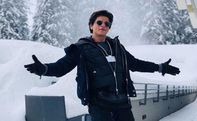 #HappyBirthdayShahRukhKhan : 54 के हुए शाहरुख खान, जन्मदिन पर जानिए 10 खास बातें