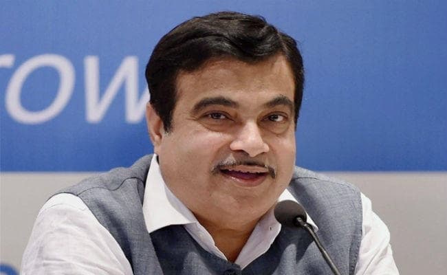 शिवसेना को उम्मीद, गडकरी दो घंटे के अंदर महाराष्ट्र का गतिरोध कर सकते हैं दूर