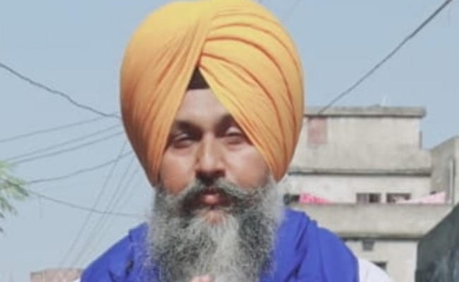 जमशेदपुर के सीतारामडेरा में सिख नेता गुरचरण सिंह बिल्ला को तड़के अपराधियों ने तीन गोली मारी