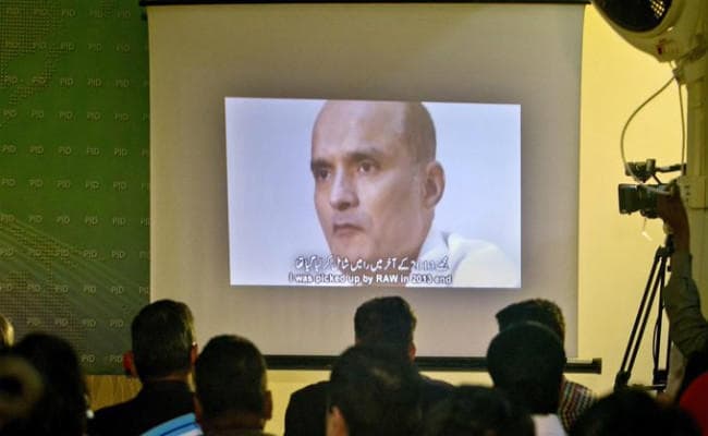 कुलभूषण यादव मामलाः ICJ के फटकार का असर- पाकिस्तान के सैन्य अदालत में अब सुनवाई नहीं