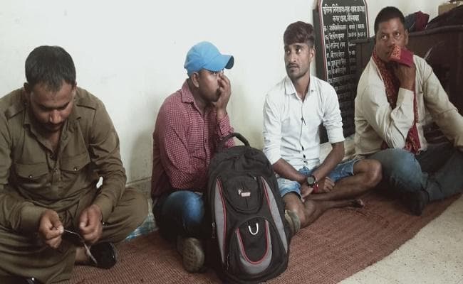 सेक्स रैकेट का खुलासा : औरंगाबाद में होटल से 4 युवक आपत्तिजनक हालत में गिरफ्तार