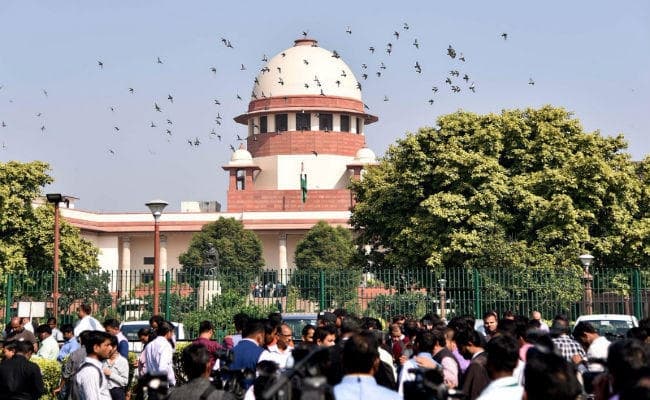 महाराष्ट्र: सरकार गठन की खींचतान के बीच सुप्रीम कोर्ट का फैसला, कल शाम 5 बजे होगा फ्लोर टेस्ट