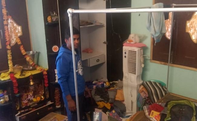 पटना में लोको पायलट के घर भीषण डकैती, हाथ-पैर बांधकर लूट ले भागे लाखों की संपत्ति