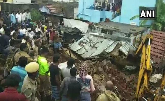तमिलनाडु में भारी बारिश, दीवार गिरने से 17 लोगों की मौत