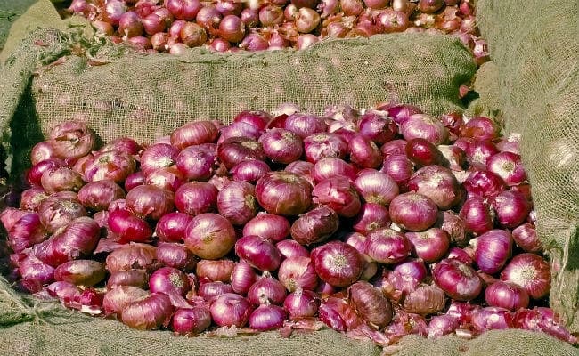 #Onion_On : खुदरा बाजार में 165 रुपये किलो, 20 जनवरी से भारत में आ सकती है विलायती प्याज की खेप