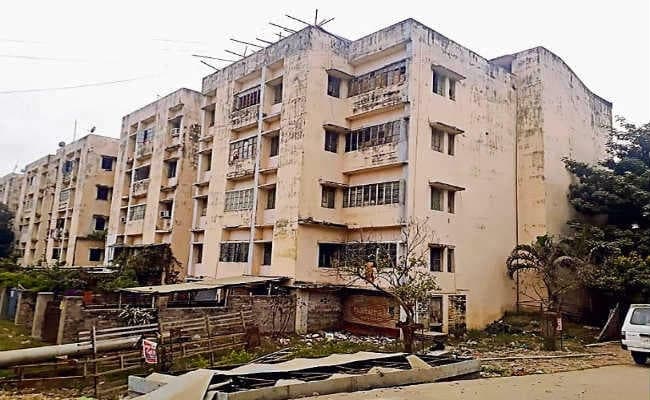 विधायकी चली गयी, फिर भी जमे हैं सरकारी फ्लैटों में