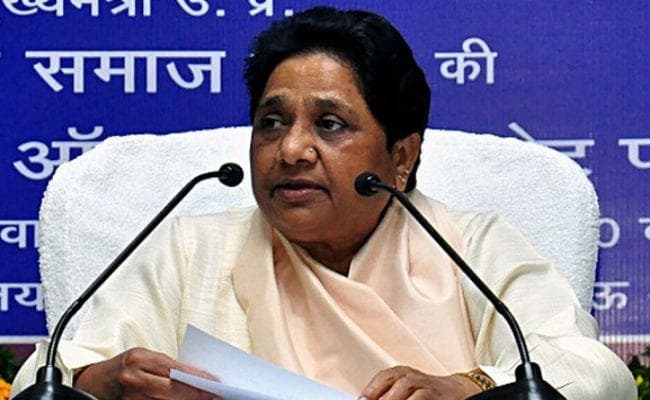 महाराष्ट्र में शिवसेना के साथ बने रहने से उजागर हुआ कांग्रेस का दोहरा चरित्र : मायावती