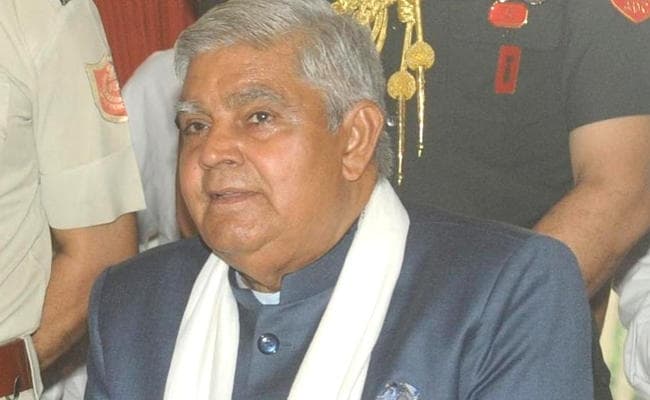 पश्चिम बंगाल में विश्वविद्यालयों के कुलपतियों से सीधे बात नहीं कर पायेंगे कुलाधिपति, राज्यपाल ने जतायी नाराजगी