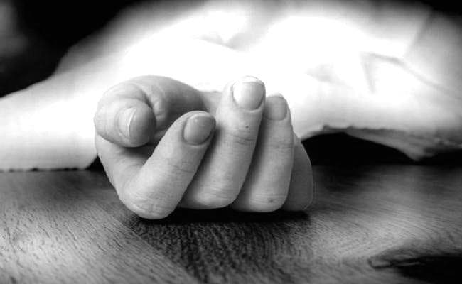 तीन नाबालिग लड़कों ने आठ साल की बच्ची के साथ बलात्कार के बाद हत्या की