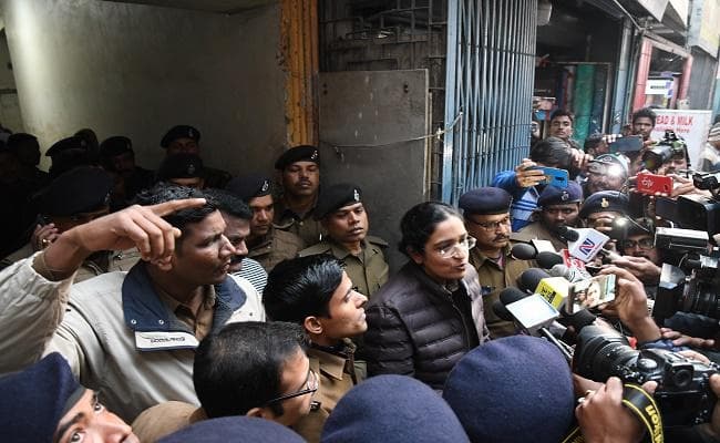 पटना में यूनाइटेड बैंक की शाखा में दिनदहाड़े डकैती, लाखों लूटकर फरार हो गये डकैत