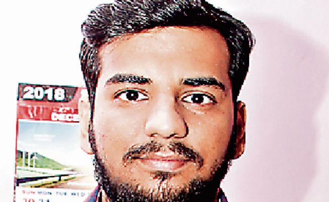 जमशेदपुर के नीतीश कैट के नेशनल टॉपर्स में शुमार