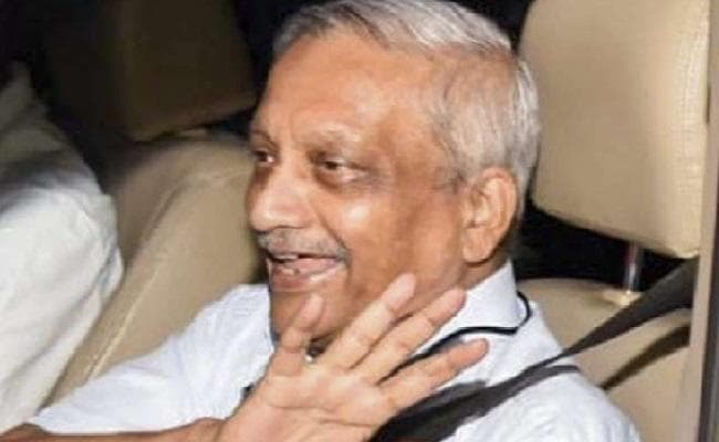 पर्रिकर को अपने स्वास्थ्य पर ध्यान देते हुए पद छोड़ देना चाहिए : वेलिंगकर