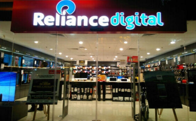 रिपब्लिक डे ऑफर में LED और Apple iPad की खरीद पर 26% कैशबैक दे रही Reliance digital