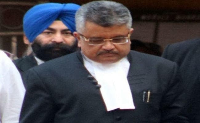 PM की डिग्री देखने का मामला : DU ने कहा – मजाक बनकर रह गया है RTI कानून