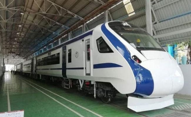 Good News: Train 18 का किराया घटा, लेकिन टिकटों पर कोई छूट नहीं