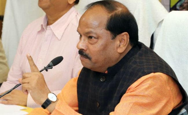 रघुवर कैबिनेट की बैठक में 10 फीसदी आरक्षण को मंजूरी, सहायताप्राप्त स्कूलों के शिक्षकों को सातवें वेतनमान का तोहफा