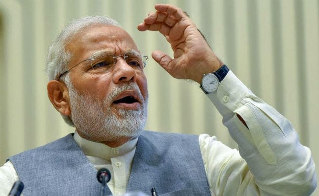 मोदी सरकार ने केंद्रीय कर्मचारियों को दिया होली का तोहफा, महंगाई भत्ते में तीन फीसदी की बढ़ोतरी