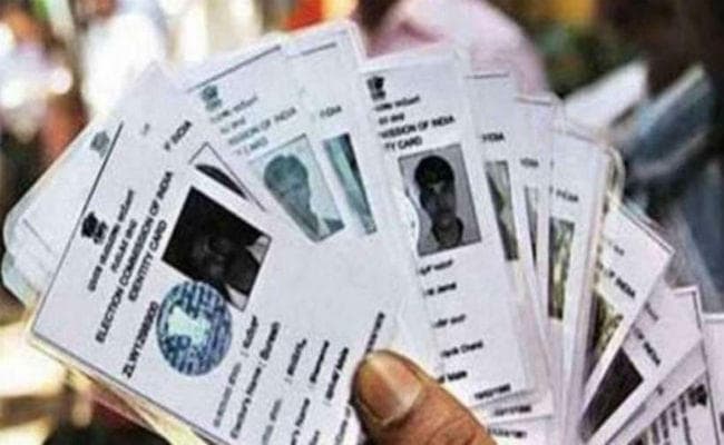 जामताड़ा : 18 साल के छात्र-छात्राओं का 1 जनवरी के बाद बनेगा वोटर कार्ड, डीसी ने दिया ये आदेश