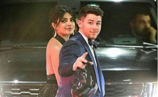 प्रियंका चोपड़ा ने पति निक को Ex गर्लफ्रेंड से बात करते हुए पकड़ा, और फिर…