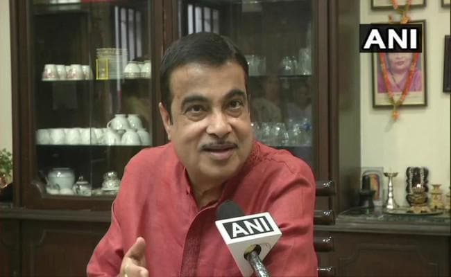 गडकरी ने नामांकन पत्र दाखिल किया, नागपुर से लड़ेंगे चुनाव, जीत का दावा किया