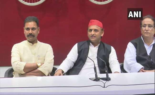 सपा में शामिल हुए भाजपा सांसद अंशुल वर्मा