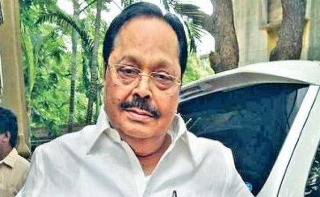 द्रमुक नेता दुरई मुरुगन के घर पर आयकर के छापे, 10 लाख की नकदी जब्त