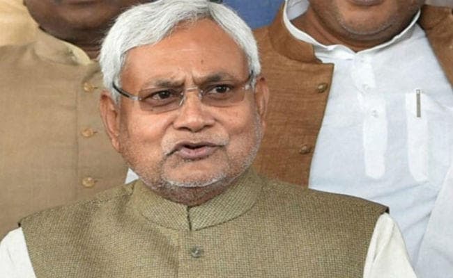 …जब नीतीश ने कहा, हमने हर घर में बिजली पहुंचा दी है, अब ‘लालटेन’ की जरूरत नहीं, आज पूर्णिया, बांका व नवादा में सभाएं