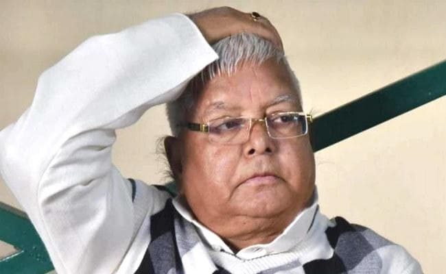 SC में CBI ने लालू की जमानत याचिका का किया विरोध, कहा – बीमारी के बहाने राजनीतिक गतिविधि में भाग लेना चाहते हैं