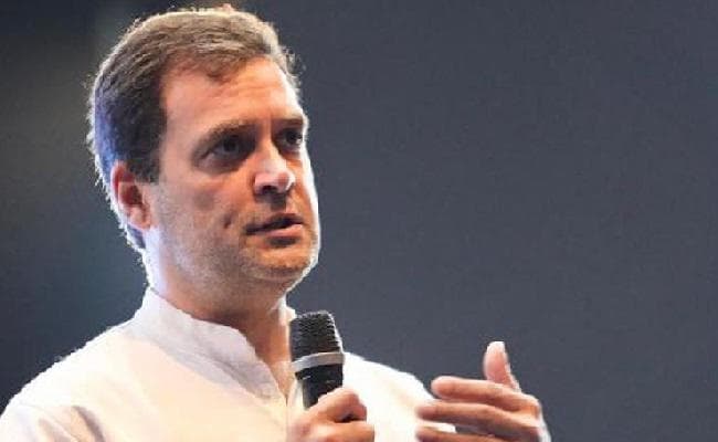 राहुल गांधी ने कहा, मोदी अपने 15 दोस्तों के साथ चलाते हैं सरकार