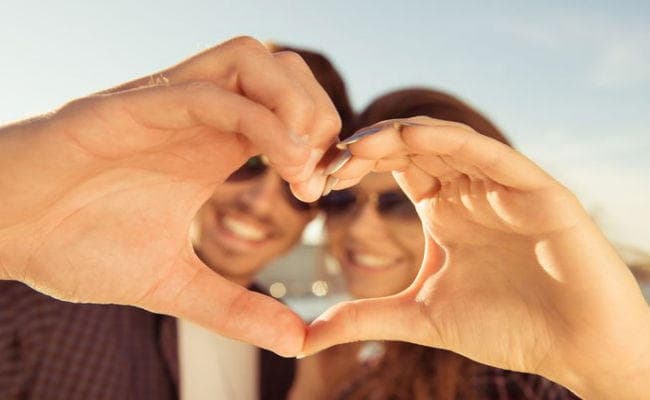 Research : लंबी उम्र चाहते हैं, तो जीवनसाथी को रखें खुश
